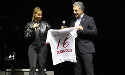 Gemlik Zeytini Festivali Derya Uluğ Konseriyle Başladı