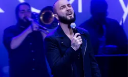 Berkay'dan yağmura rağmen unutulmaz gece!