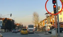Düzce'de kırmızı ışık ihlali tepki çekti