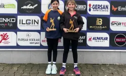 Bursa'da Osmangazi Belediyespor'dan çifte şampiyonluk