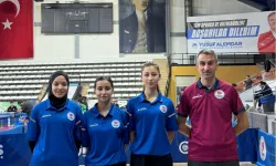 Trabzon Büyükşehir kadın masa tenisi takımı zirvede