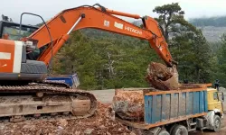 Antalya Büyükşehir'den Alanya'da yol onarımı