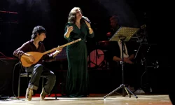 Bursa'da Serenad Bağcan ile 'Caz Pazarı'