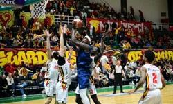 Çayırova şampiyonluk yolunda potada hata yapmadı