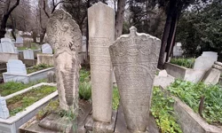 Cezayirli Gazi Hasan Paşa'ya vefa... Kabristanlık yenileniyor, müze gemi projesi tamamlanıyor