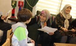 İzmitli miniklerden ulu çınarlara anlamlı ziyaret