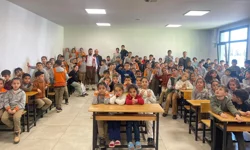 Malatya'da Şehir Tiyatro ekibi öğrencilerle buluştu