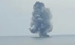 Ordu Ünye'de kıyıya vuran insansız deniz aracı kontrollü patlatıldı