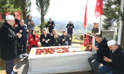 Trabzon'da Başkan Genç'ten Şehit Pilot Gençcelep'in kabrine ziyaret