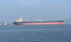 1915 Çanakkale Köprüsü önlerinde arızalanan tanker güvenli bölgeye çekildi