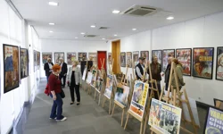 Antalyalılar Yeşilçam afişleriyle zamanda yolculuğa çıkıyor