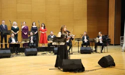 Bursa'da sanatseverlere şarkı ve türkülerle müzik ziyafeti