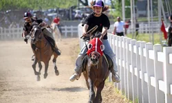 Bursa'nın Fethi'nin 700'üncü yılında 'Rahvan At Yarışları' heyecanı... 78 at birinciliğe koştu