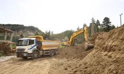 Denizli'de yol yatırımları hız kesmeden devam ediyor