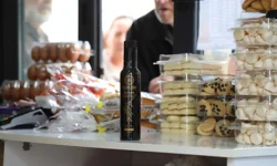 Dorlion zeytinyağı Halk Et Market ve Halk Ekmek raflarında