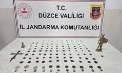 Düzce'de tarihi eser kaçakçılığına 2 gözaltı... 136 parça eser ele geçirildi