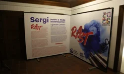 Eskişehir'de 'Rast' sergisi açıldı