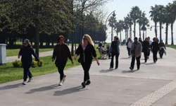 İzmitli kadınlar sağlık için yürüdü