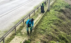 Kocaeli'de yol ve kaldırımlarda temizlik seferberliği