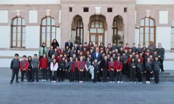 Konya'da Başkan Altay, Taş Bina'da miniklerle buluştu