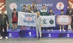 Konya'da masa tenisi ve halterde Karatay rüzgarı