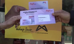 Mersin'de Halk Kart ile hem yurttaşa hem esnafa destek