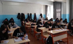 Gaziantep'te 12. sınıf öğrencilerine Büyükşehir'den deneme sınavı