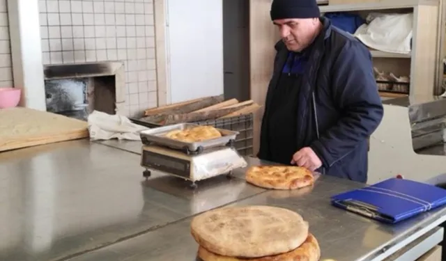 Bursa'da İnegöl zabıtasından ekmek ve pideye sıkı denetim