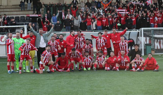 Gemlikspor Playoff’a Lider Başladı