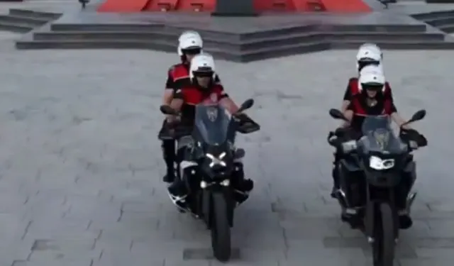 Bursa'da motosikletli polis timleri görev başında