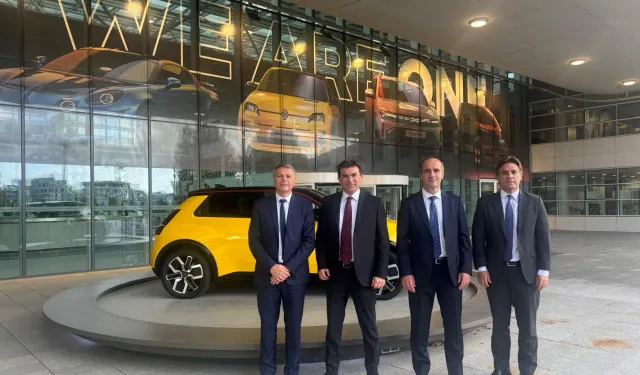 OYAK ve Renault Group'tan güçlü iş birliği... 2026'da Bursa'da yeni modeller üretilecek