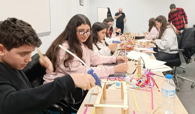 Bursalı öğrenciler eğlenerek yerinde öğrendi