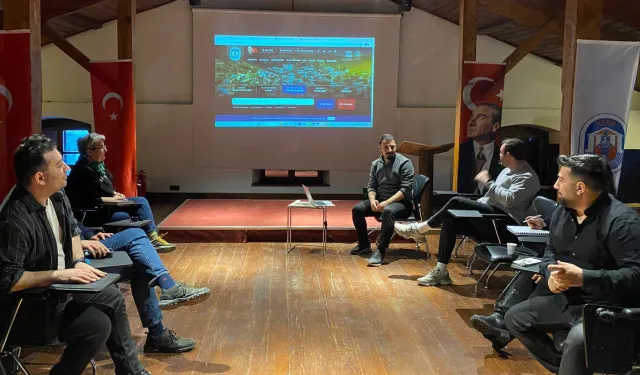 İzmir Efes Selçuk'ta gençlik ağı kuruldu