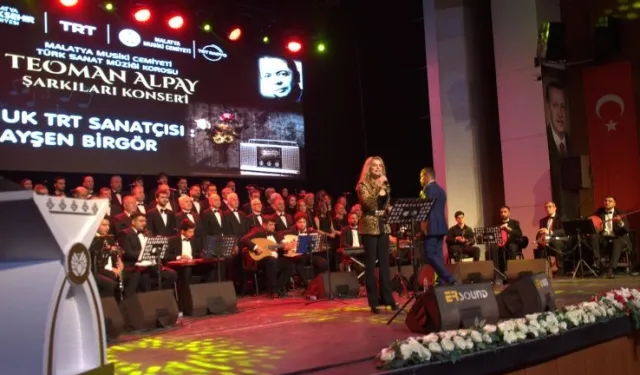 Teoman Alpay şarkıları mest etti