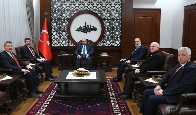 Balıkesir'de Emekli Emniyet Mensuplarından Vali Ustaoğlu'na ziyaret