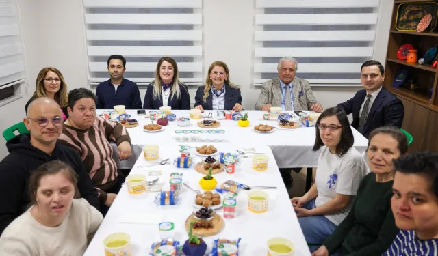 Bakırköy'de Engelsiz Yaşamevi'nde iftar buluşması