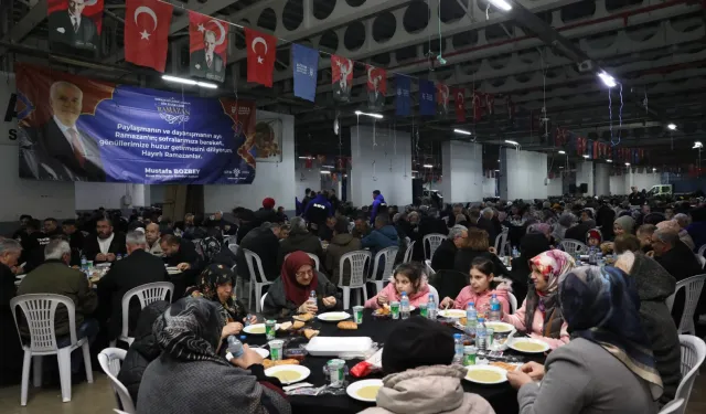 Gemlikliler Büyükşehir'in dayanışma sofrasında