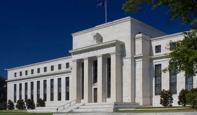 Fed faizi sabit tuttu! Powell'dan 'yüzde 2 enflasyon hedefi' vurgusu