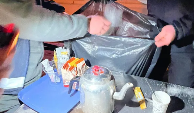 İzmir Zabıtası'ndan fahiş fiyat ve izinsiz satışa geçit yok!