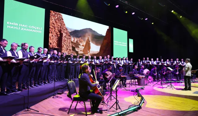 Konya Selçuklu'da ilahiler gönüllere dokundu