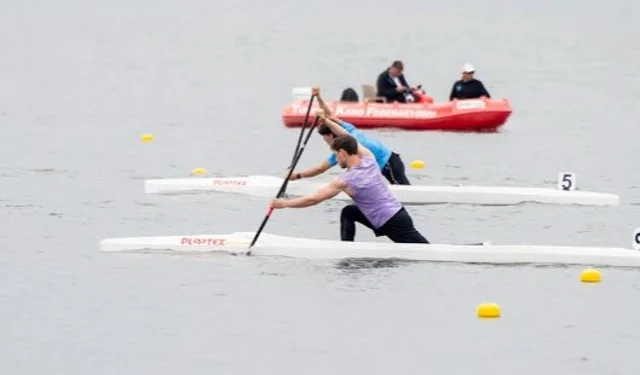 Bursa Büyükşehir Belediyesporlu kanocular yine kürsüde