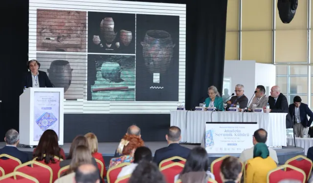 Bursa'da Anadolu'nun seramik kültürü konuşuldu
