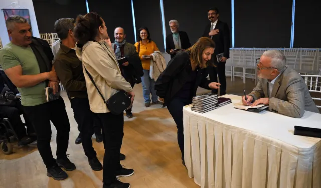 İzmir Bornova'da şiir ve hakikat buluşması