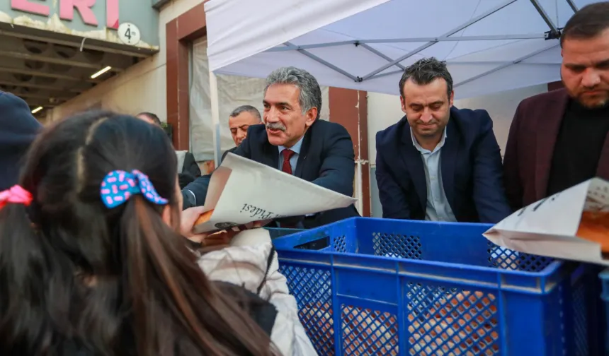 Bursa Gemlik'te iftarlık pideler belediyeden