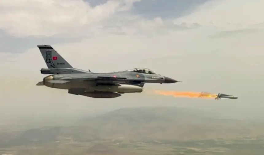 181. Filo'dan tam isabet... İlk kez eş zamanlı Maverick Füzesi atışı