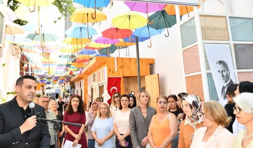 İzmir Çiğli’de kadınların el emeği ürünleri görücüye çıktı