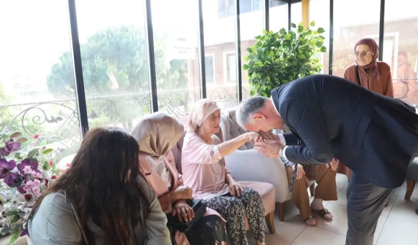 İnegöl'de bayram beraberlik içinde kutlandı