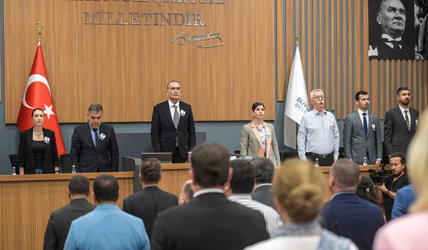 İzmir Büyükşehir Meclisi'nden merhum Zeyrek'e anma