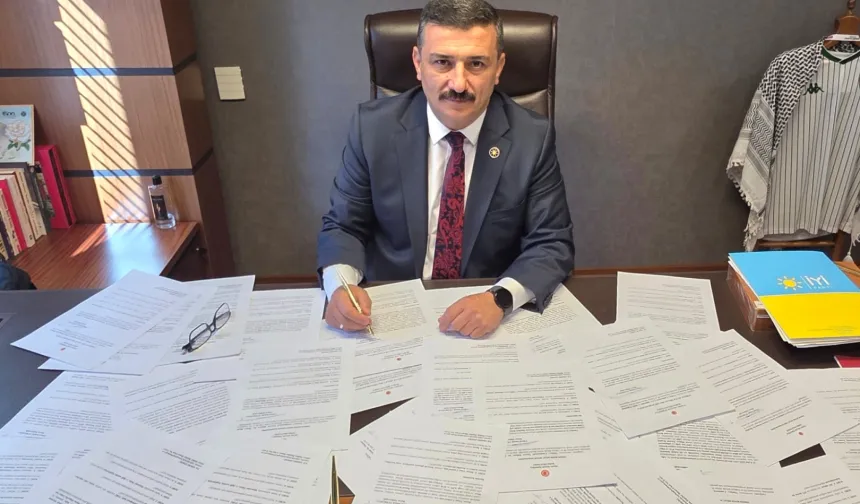 İYİ Partili Türkoğlu'ndan yeni döneme 43 önergeli start