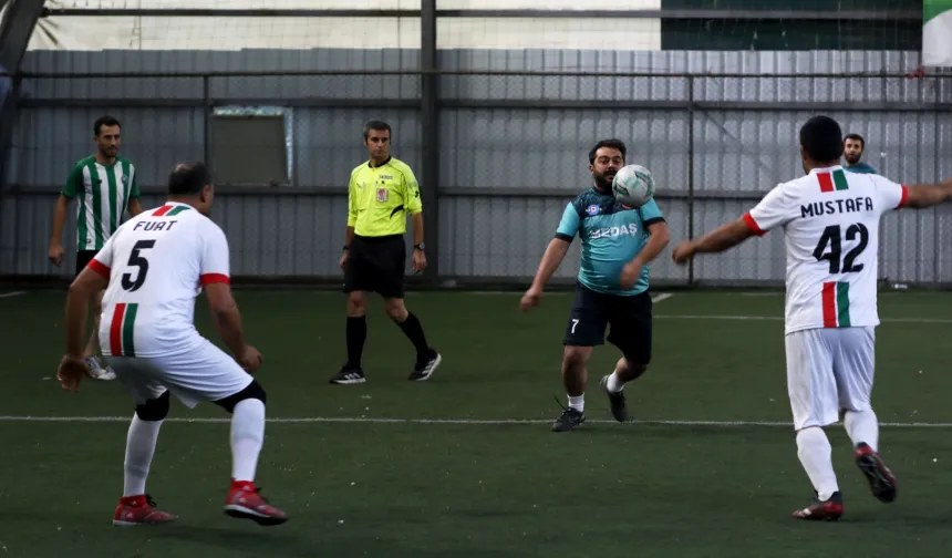Konya Karatay'da 'Birimler Arası Futbol Turnuvası' başladı